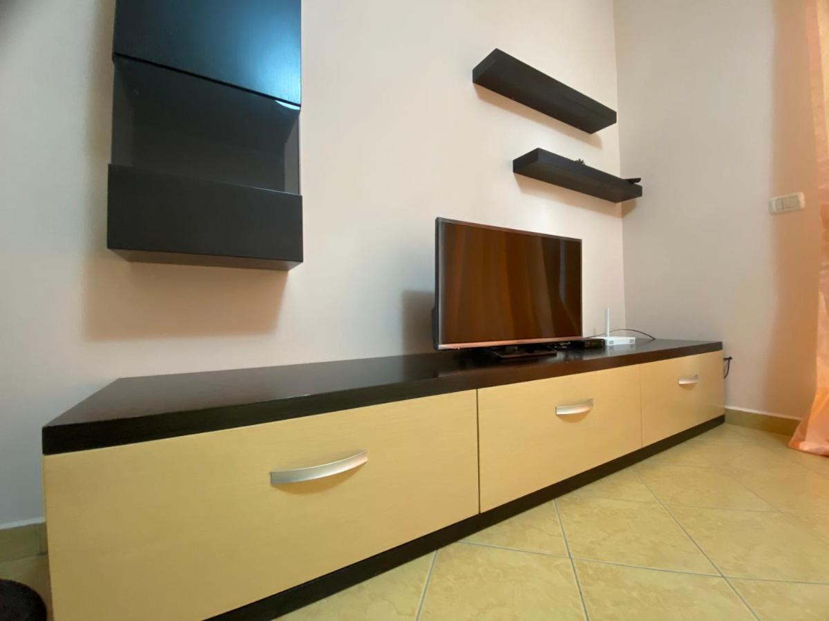 L.T. Deizi Apartment Sarandë Exterior foto